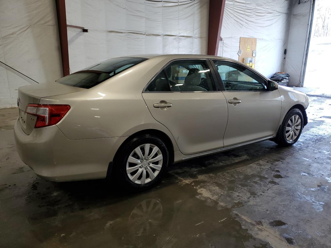 2014 TOYOTA CAMRY L - Image 3