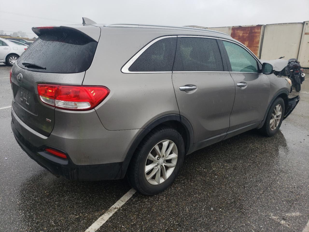 2016 KIA SORENTO LX - Image 3
