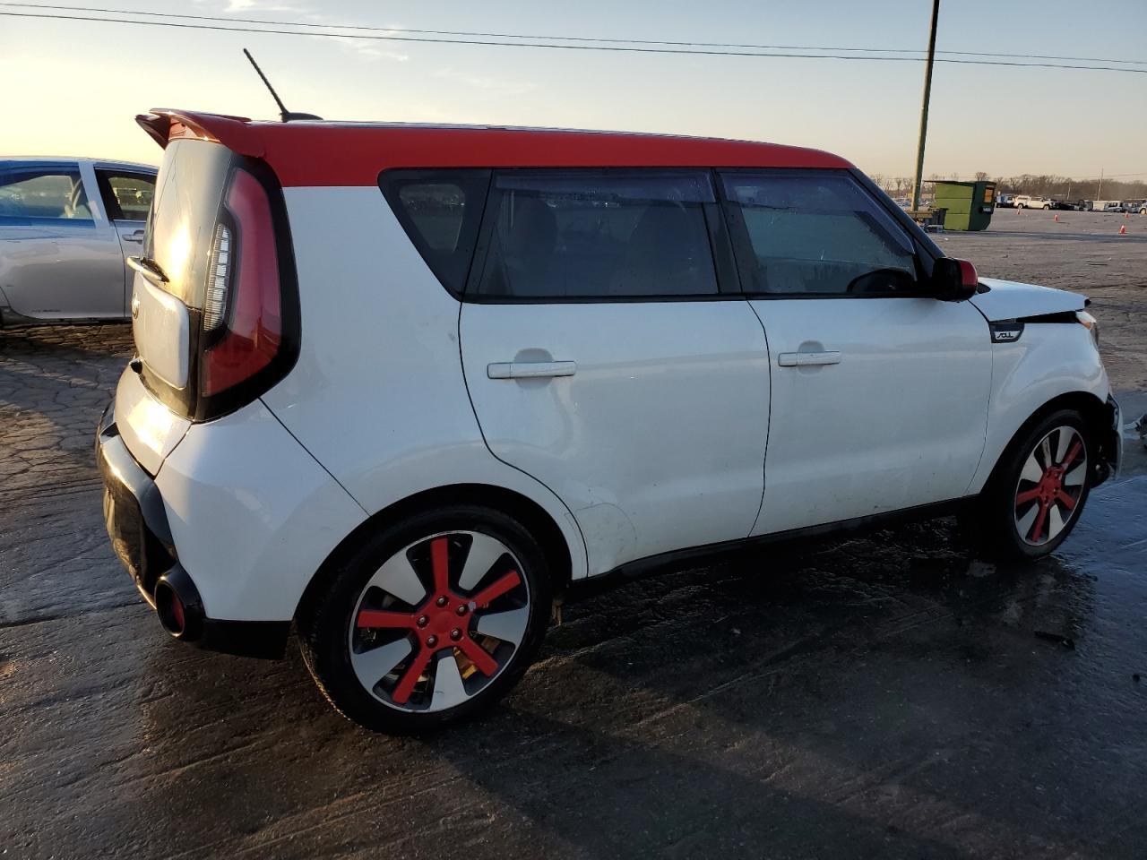 2016 KIA SOUL + - Фото 3
