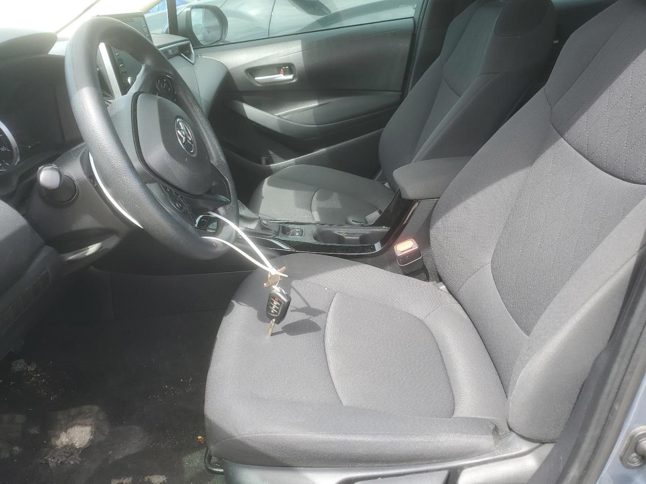2020 TOYOTA COROLLA LE - Фото 7
