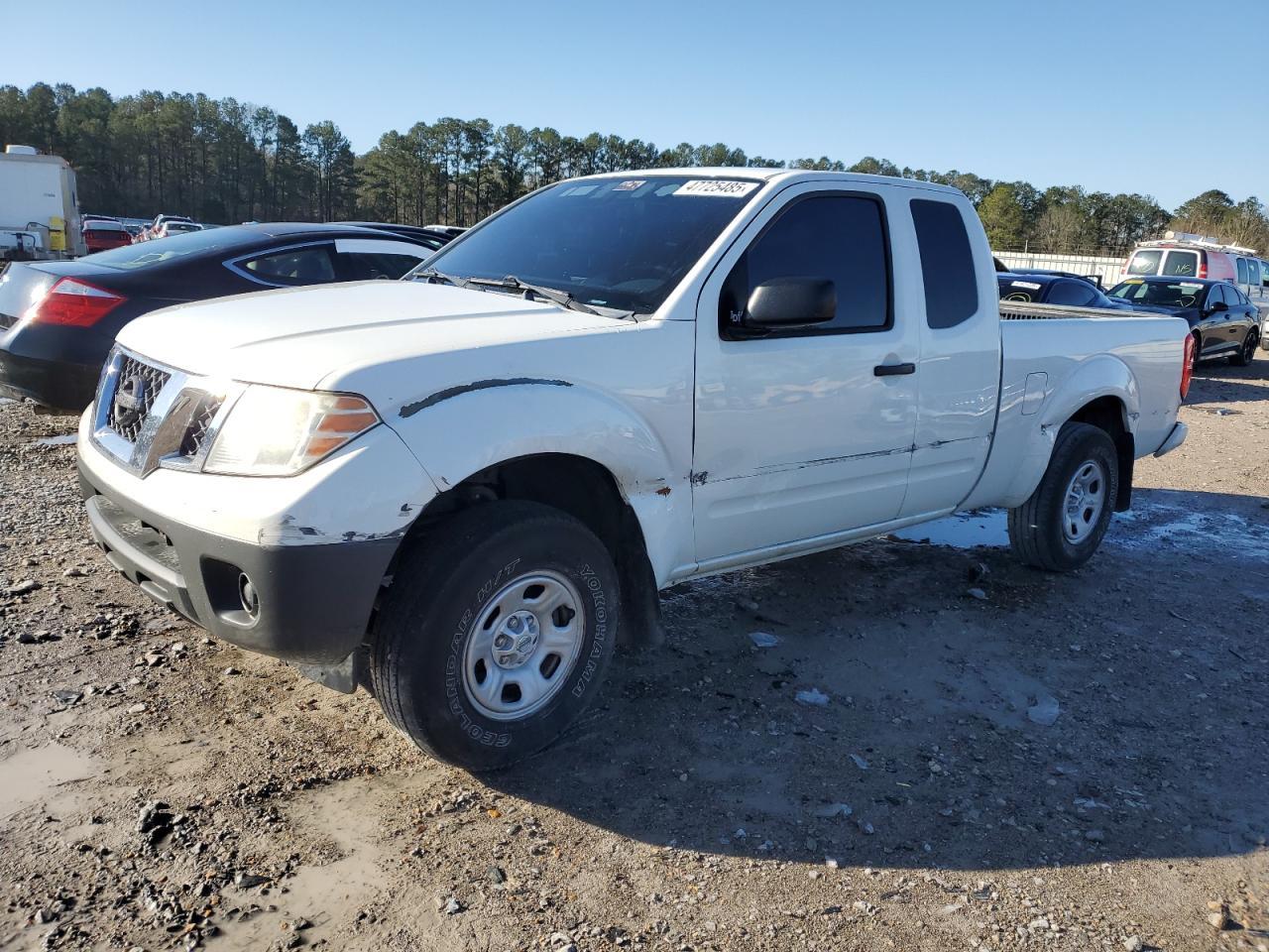 2017 NISSAN FRONTIER S
