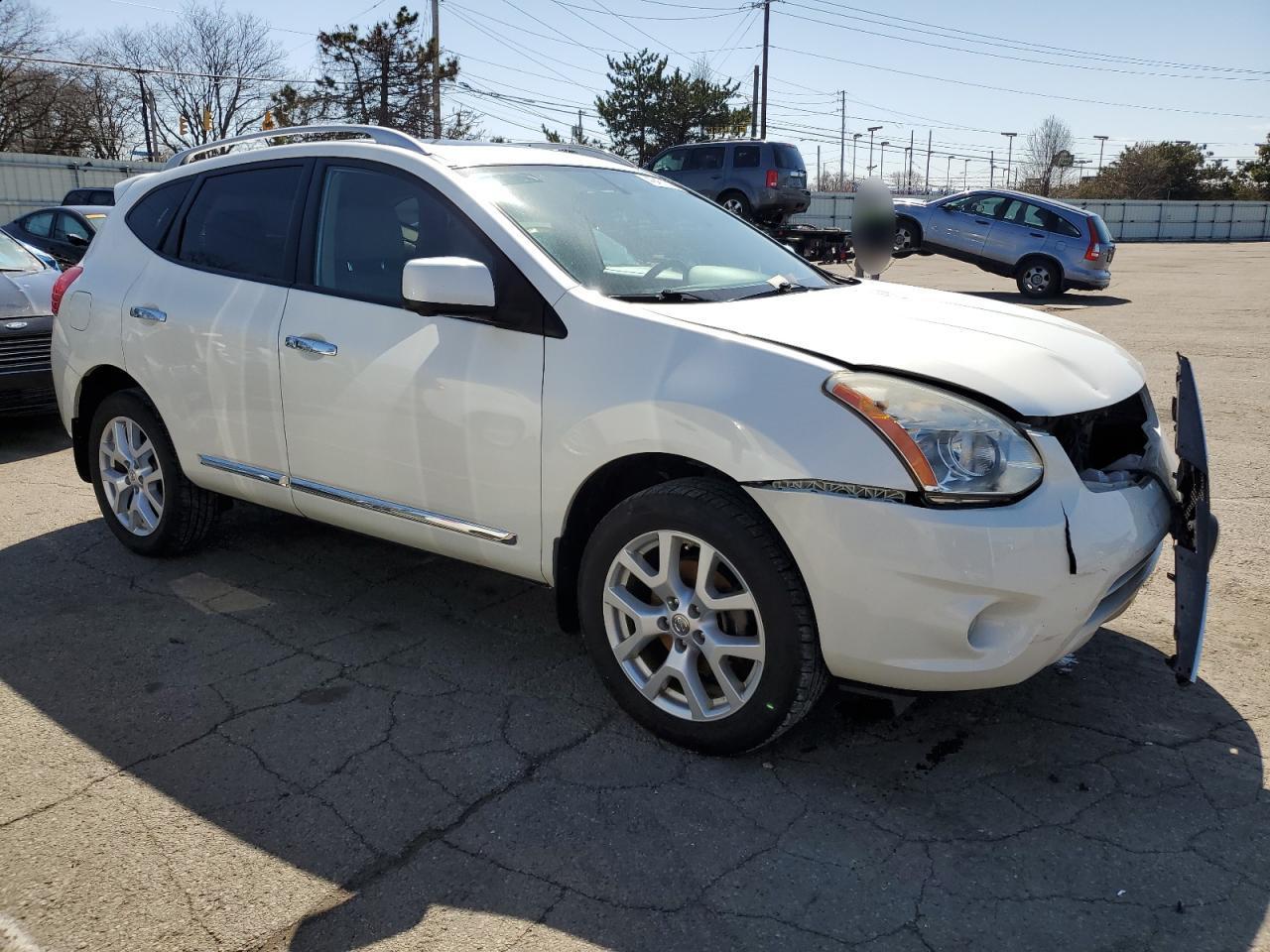 2013 NISSAN ROGUE S - Image 4