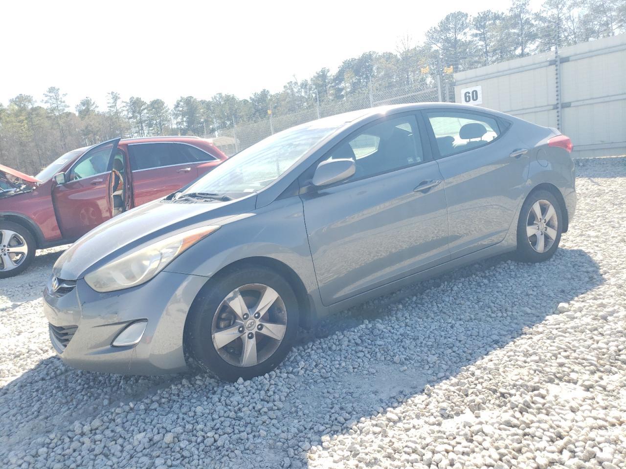 2013 HYUNDAI ELANTRA GL