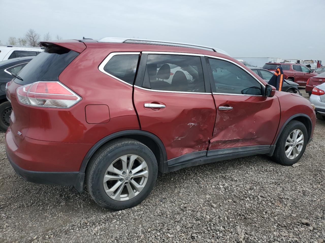 2016 NISSAN ROGUE S - Фото 3