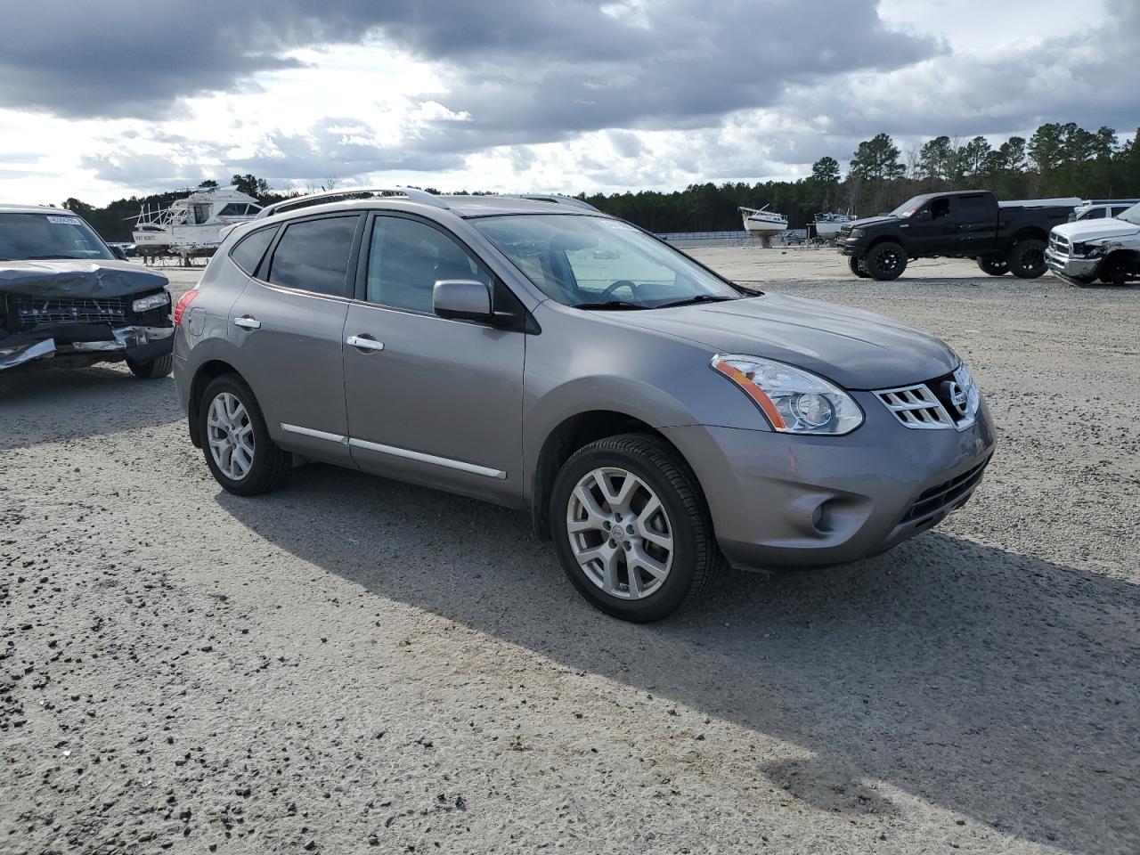2013 NISSAN ROGUE S - Фото 4