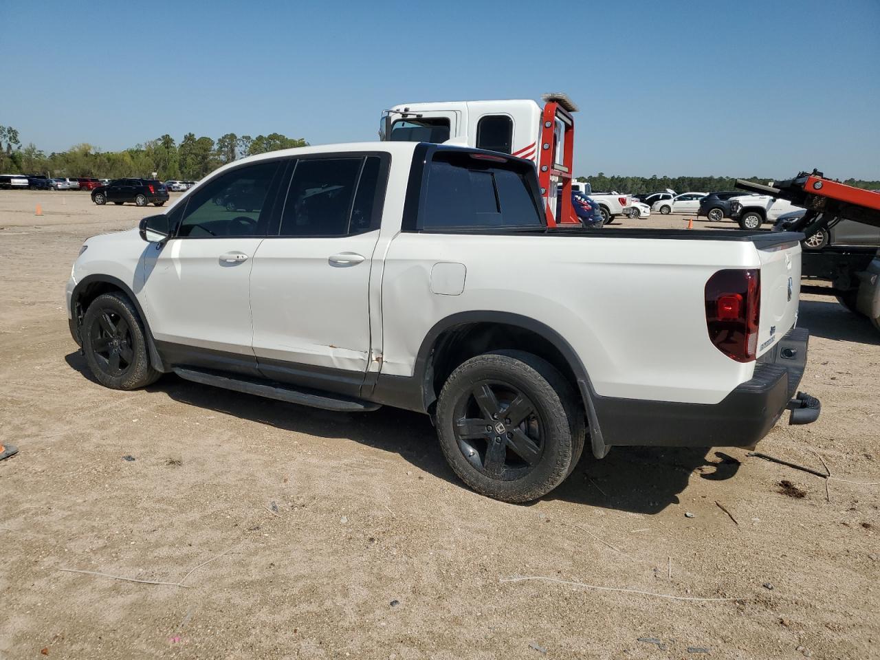 2021 HONDA RIDGELINE - Image 2