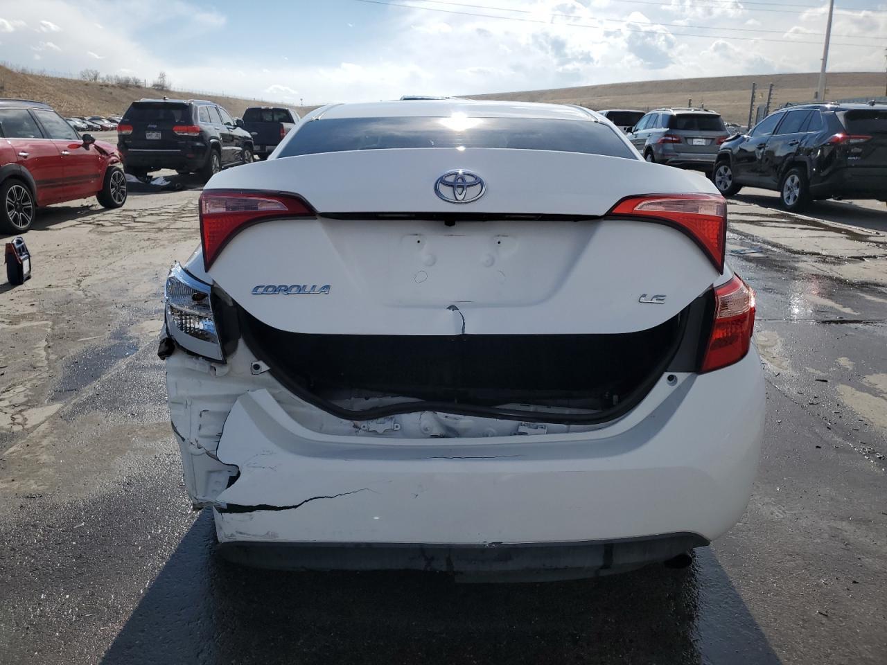 2018 TOYOTA COROLLA L - Image 6