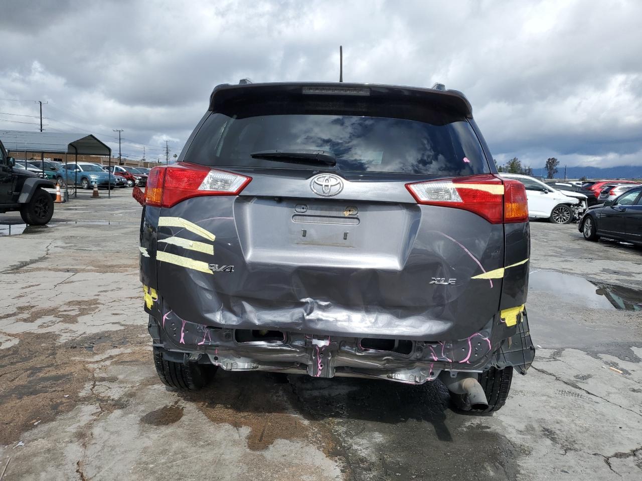 2015 TOYOTA RAV4 XLE - Фото 6