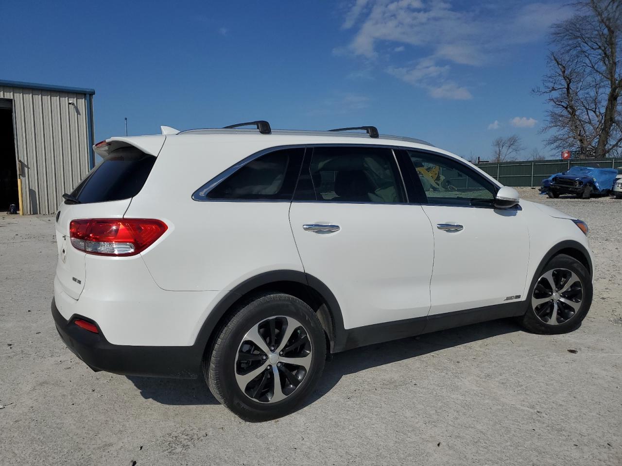 2016 KIA SORENTO EX - Image 3