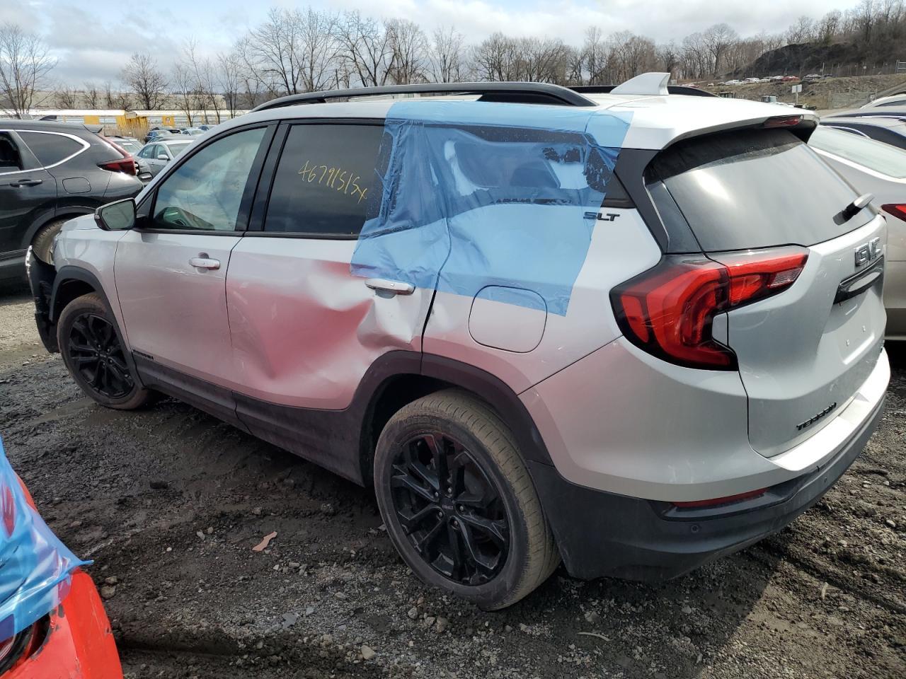 2021 GMC TERRAIN SL - Фото 2