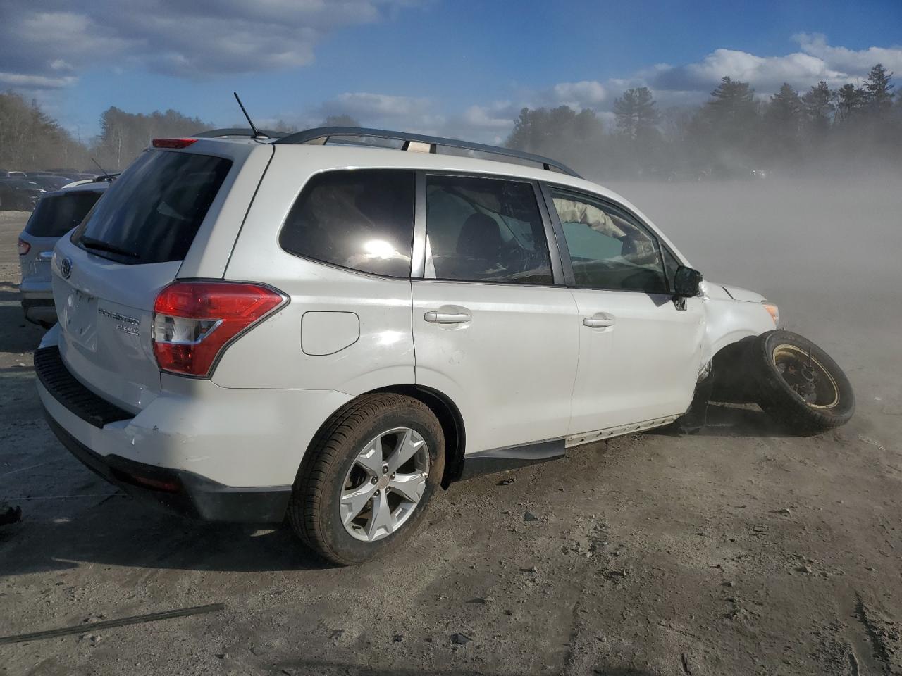 2015 SUBARU FORESTER 2 - Фото 3