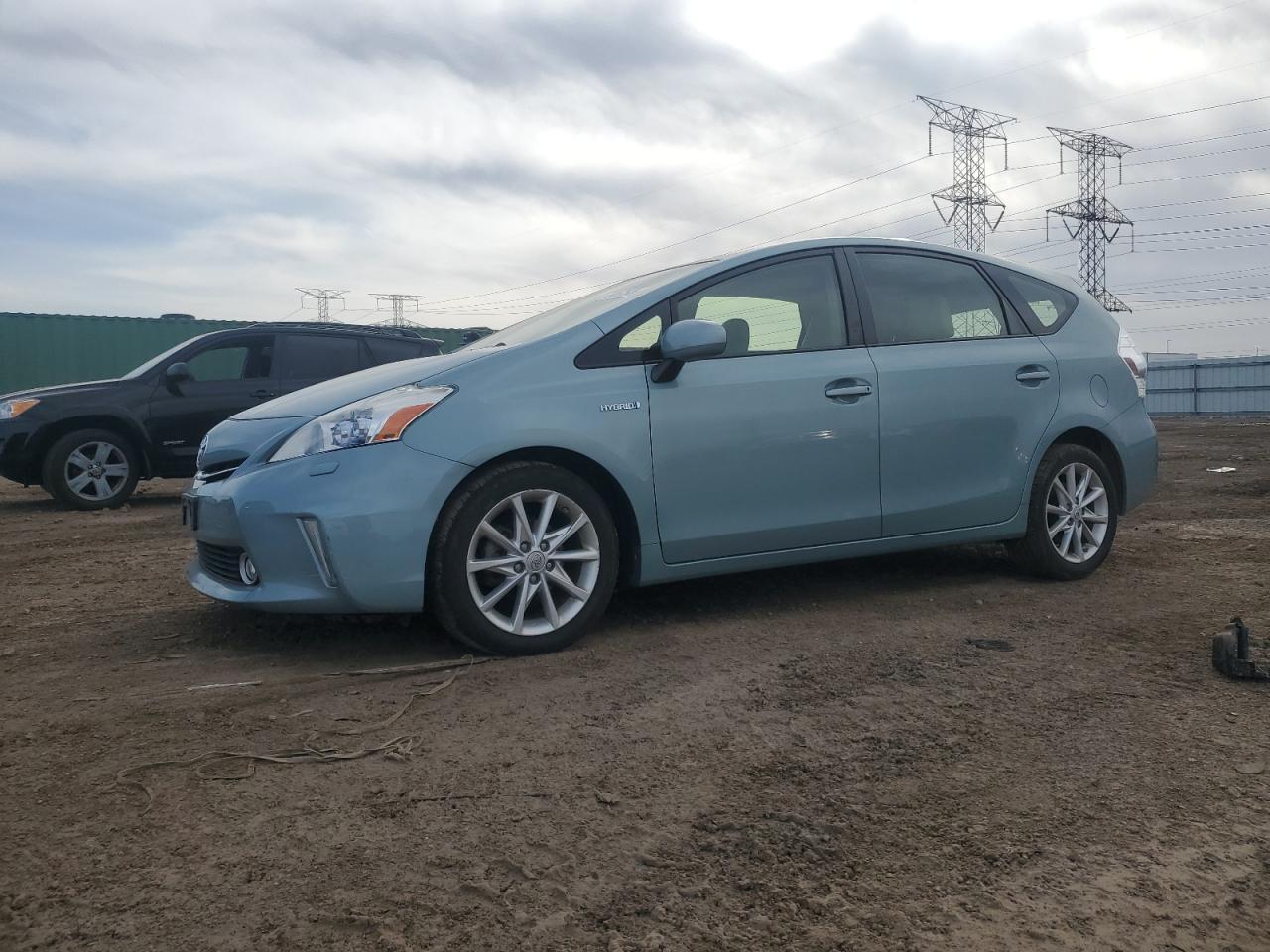 2013 TOYOTA PRIUS V