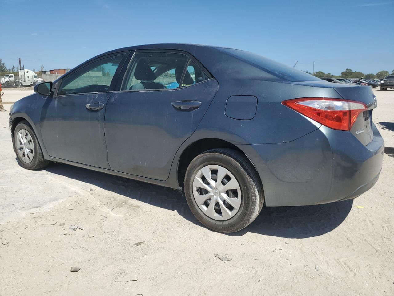 2015 TOYOTA COROLLA L - Фото 2