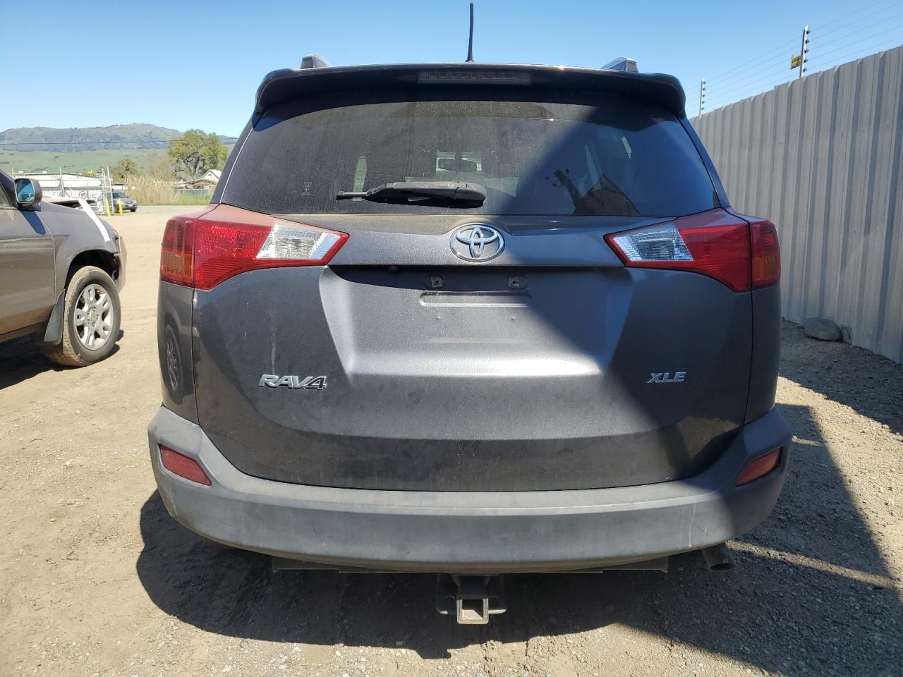 2015 TOYOTA RAV4 XLE - Image 6