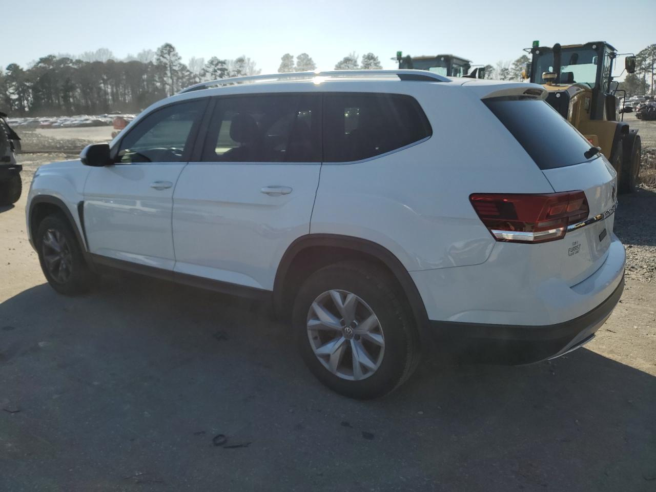 2018 VOLKSWAGEN ATLAS SE - Image 2