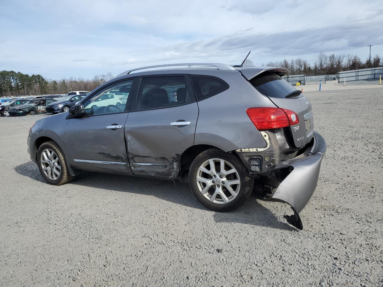 2013 NISSAN ROGUE S - Фото 2