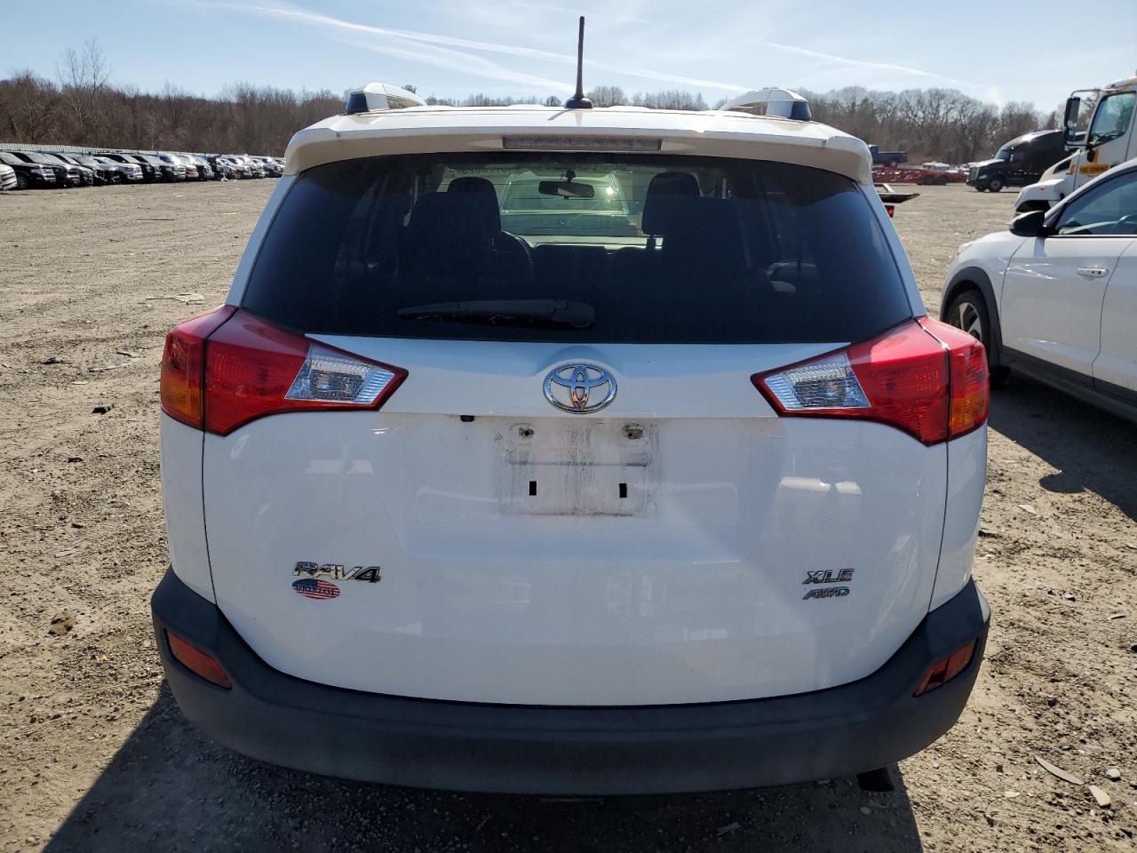 2015 TOYOTA RAV4 XLE - Фото 6