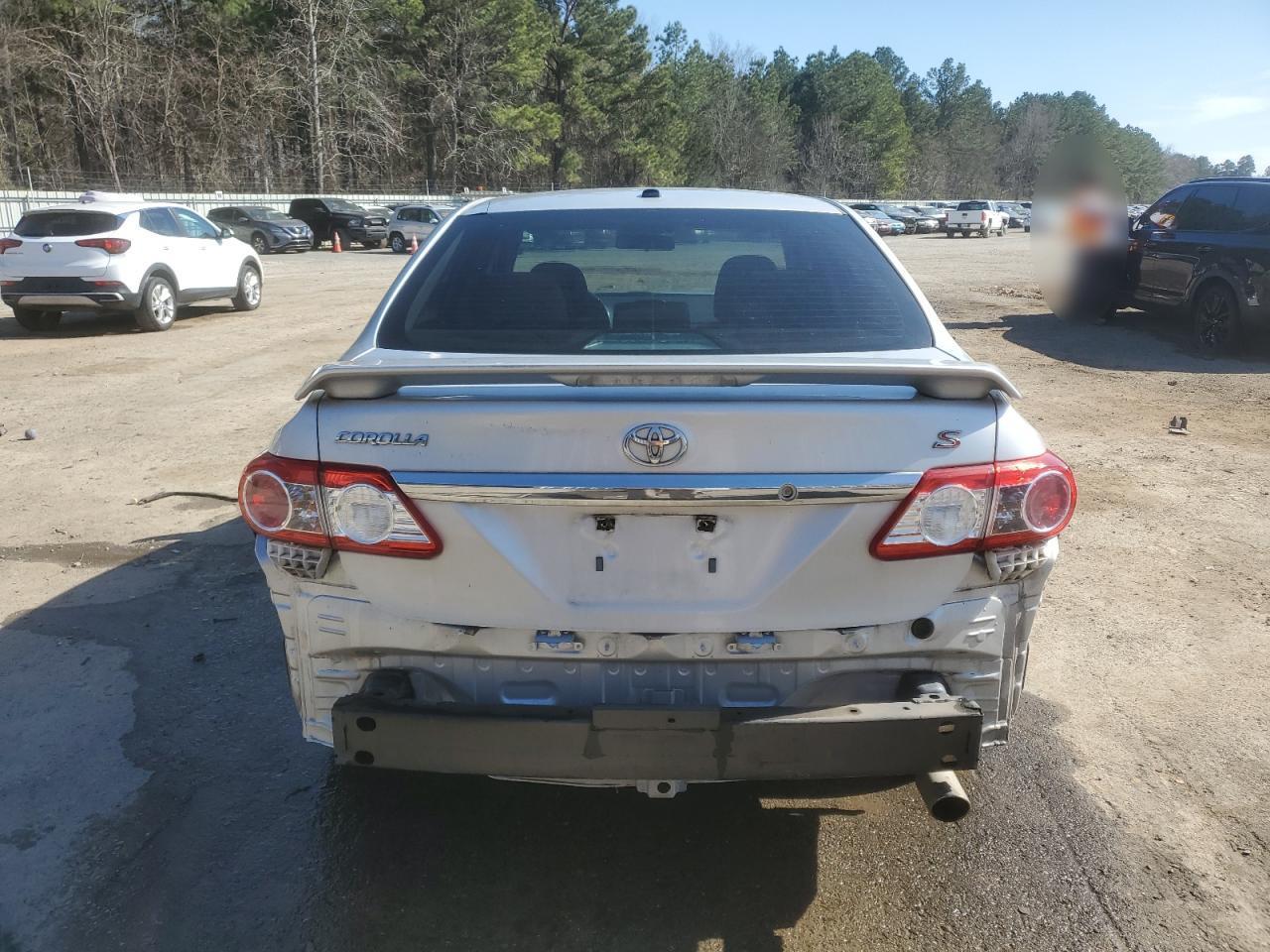 2013 TOYOTA COROLLA BA - Image 6