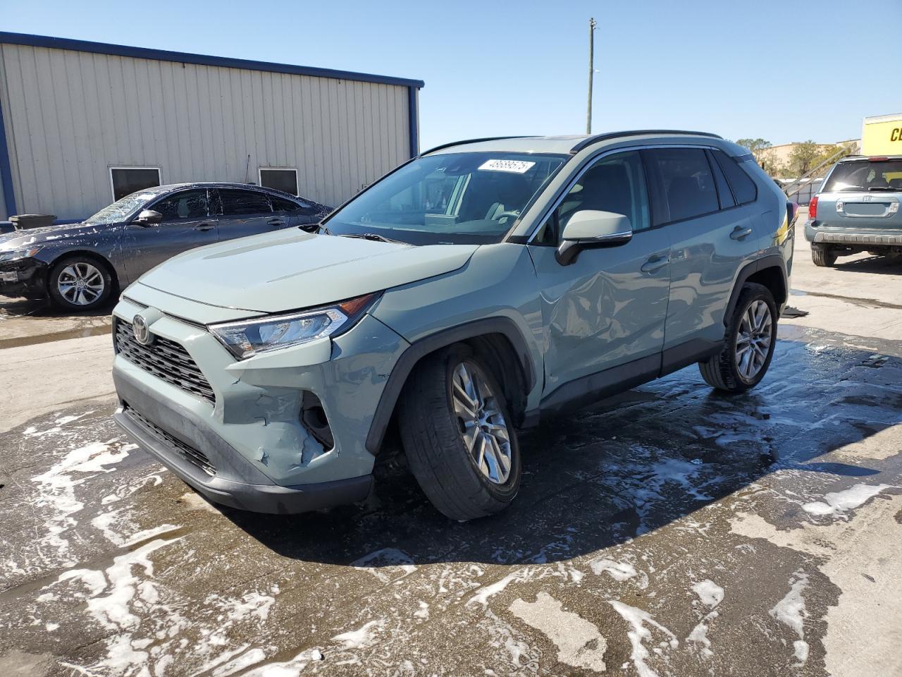 2019 TOYOTA RAV4 XLE P