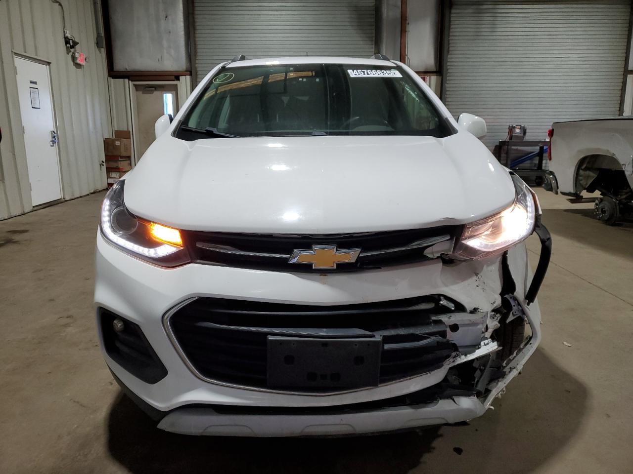 2019 CHEVROLET TRAX 1LT - Фото 5