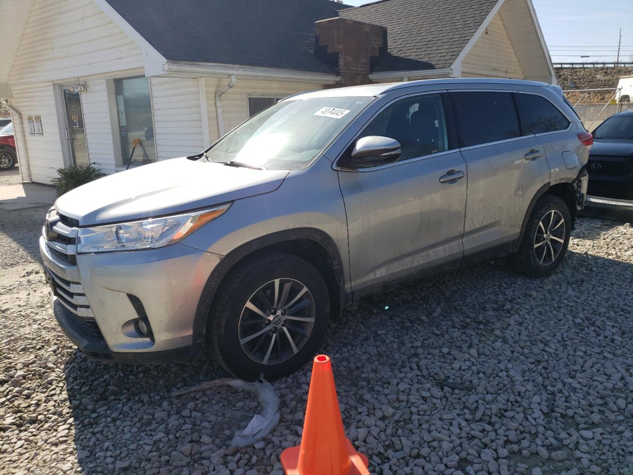 2019 TOYOTA HIGHLANDER