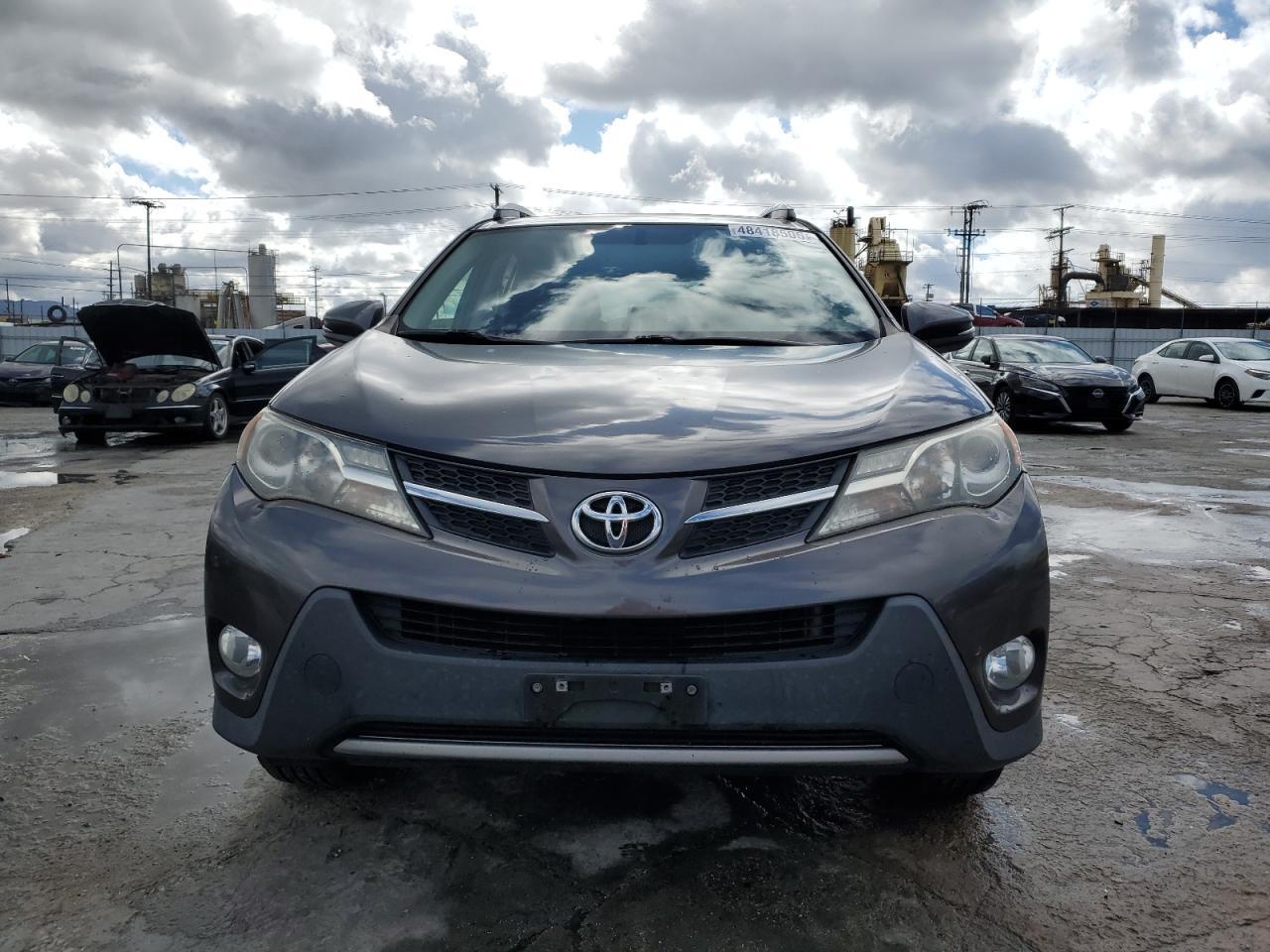 2015 TOYOTA RAV4 XLE - Фото 5