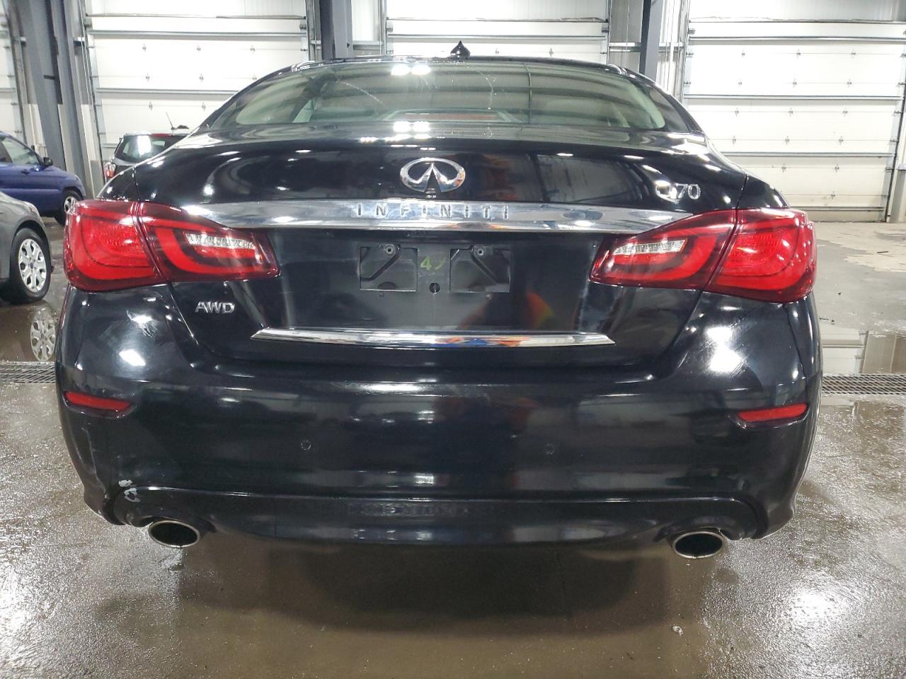 2015 INFINITI Q70 3.7 - Image 6