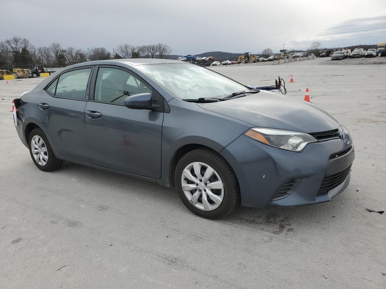 2015 TOYOTA COROLLA L - Image 4