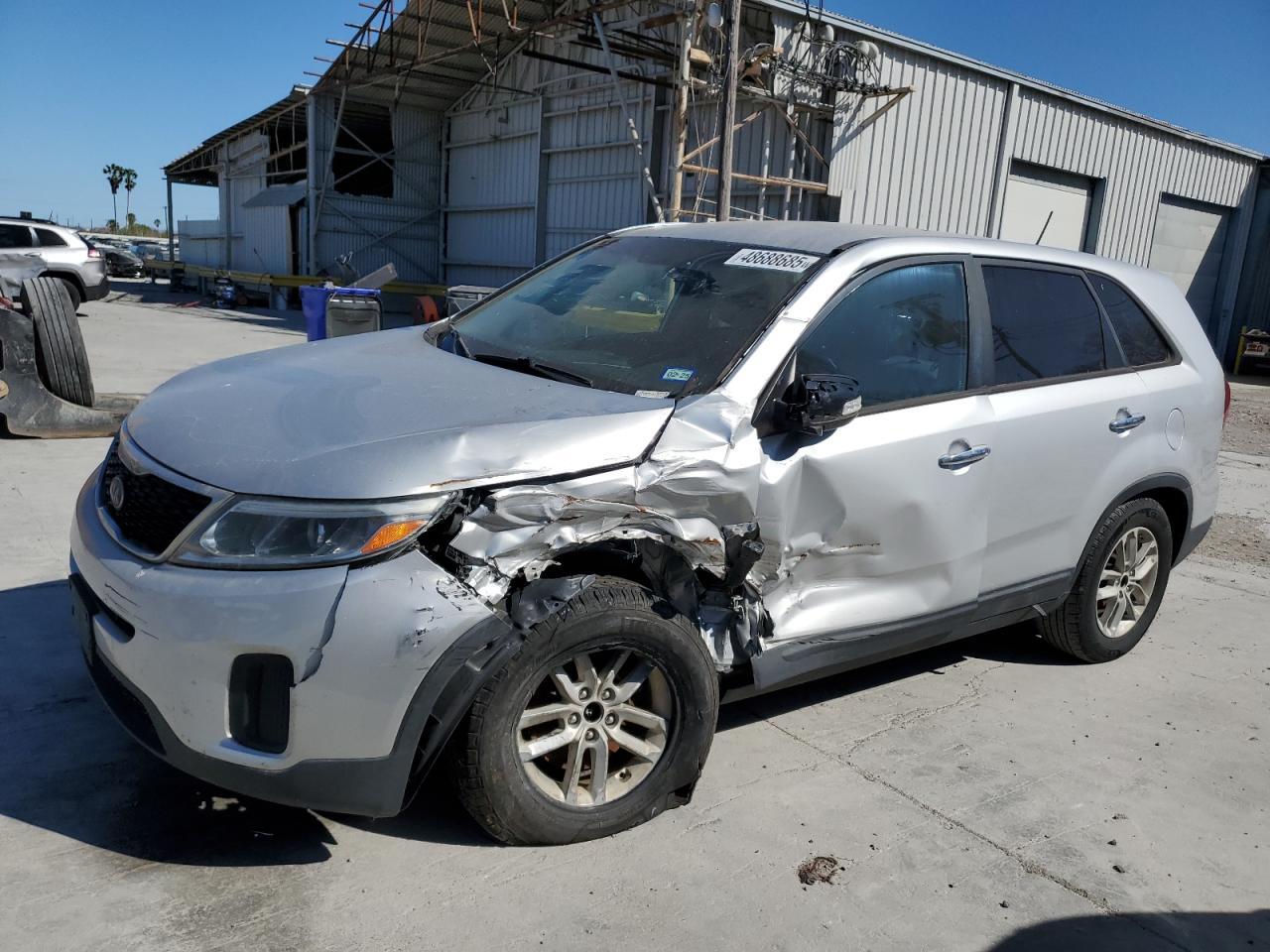 2014 KIA SORENTO LX