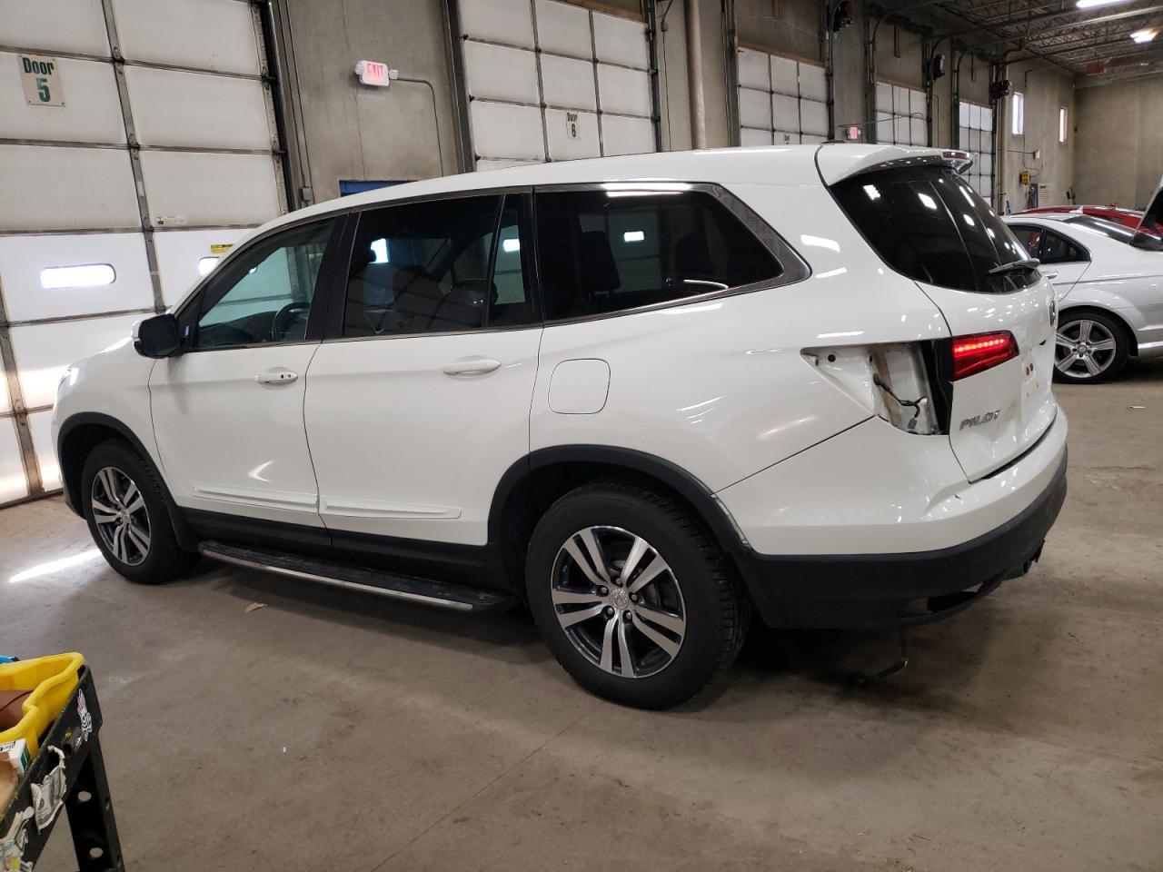2017 HONDA PILOT EXL - Image 2