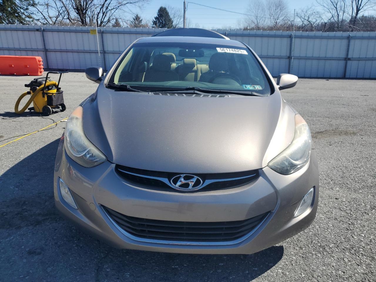 2013 HYUNDAI ELANTRA GL - Фото 5
