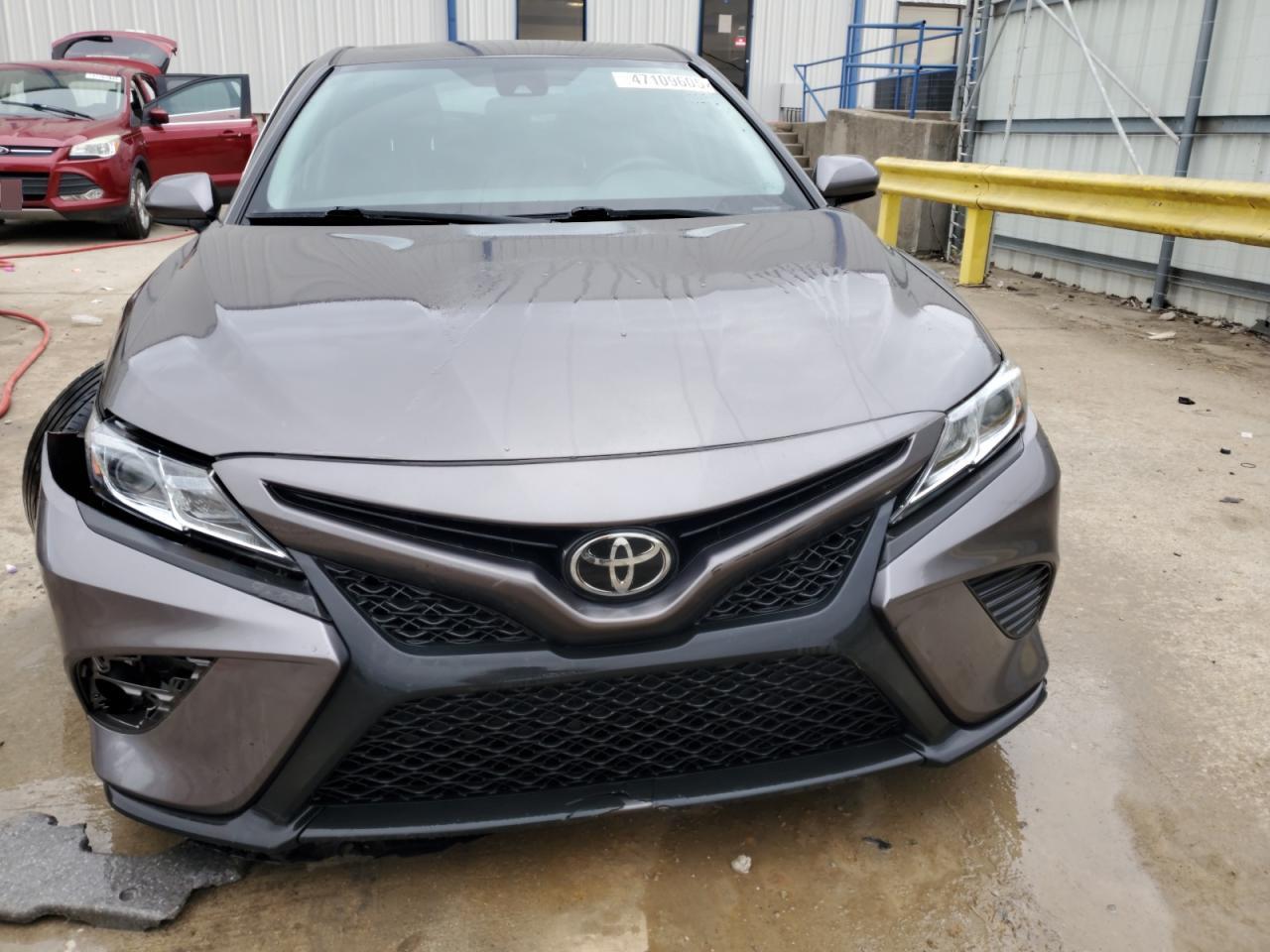 2020 TOYOTA CAMRY SE - Image 5