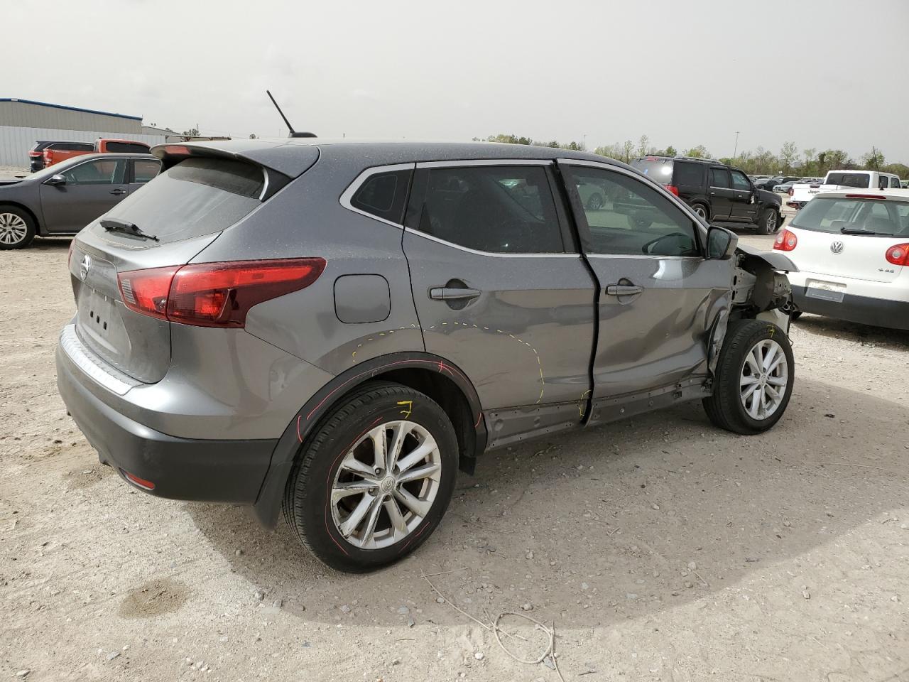 2017 NISSAN ROGUE SPOR - Image 3