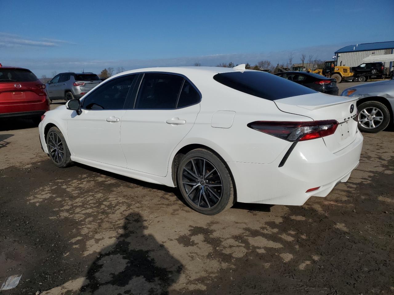 2021 TOYOTA CAMRY SE - Image 2