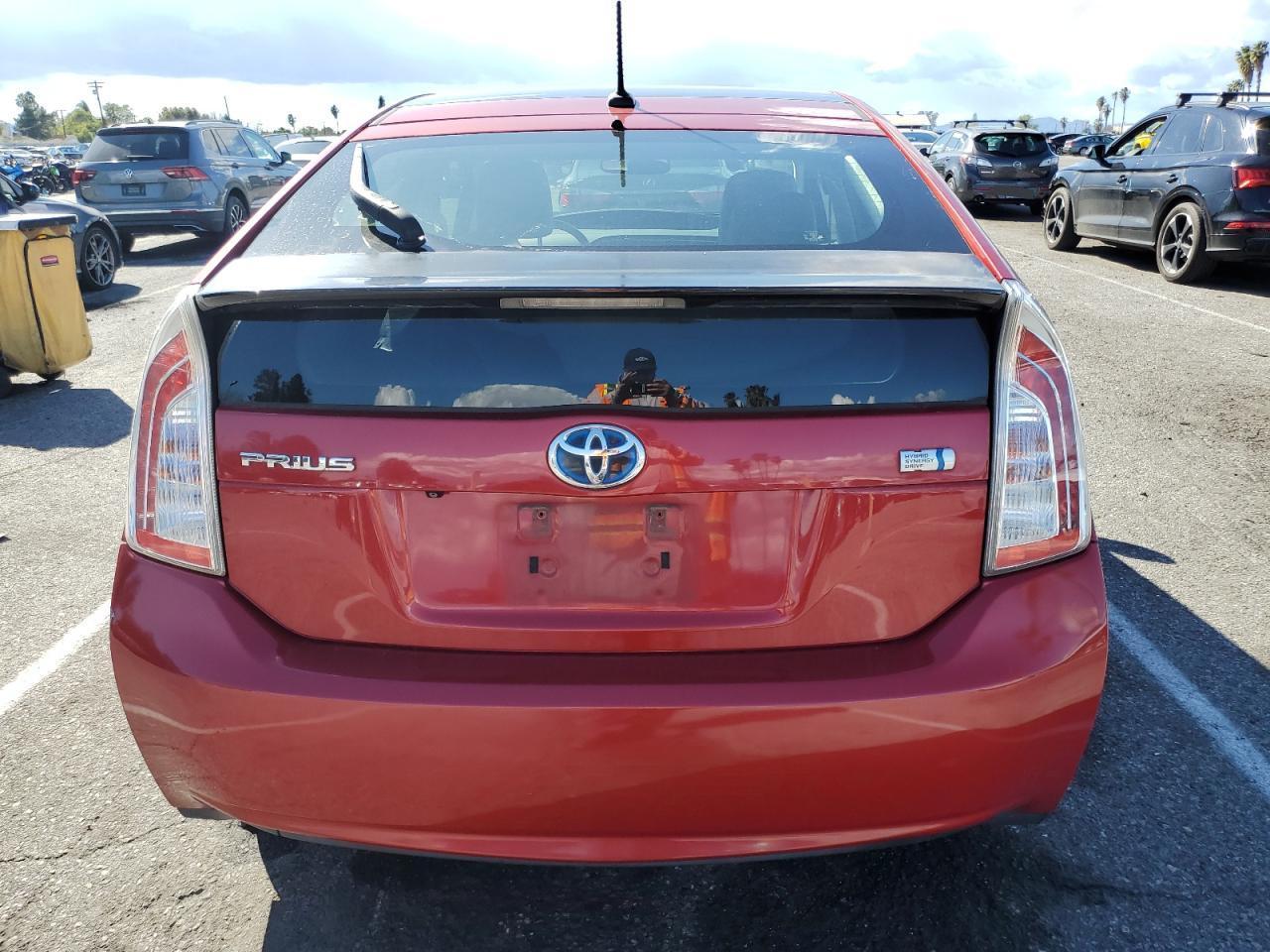 2013 TOYOTA PRIUS - Image 6