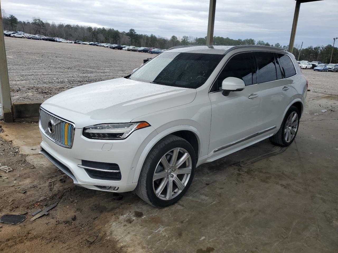 2016 VOLVO XC90 T6