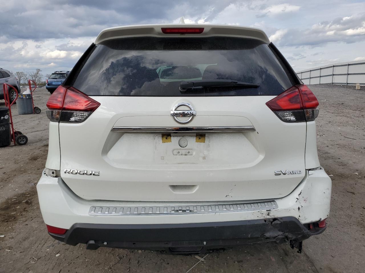 2018 NISSAN ROGUE S - Image 6