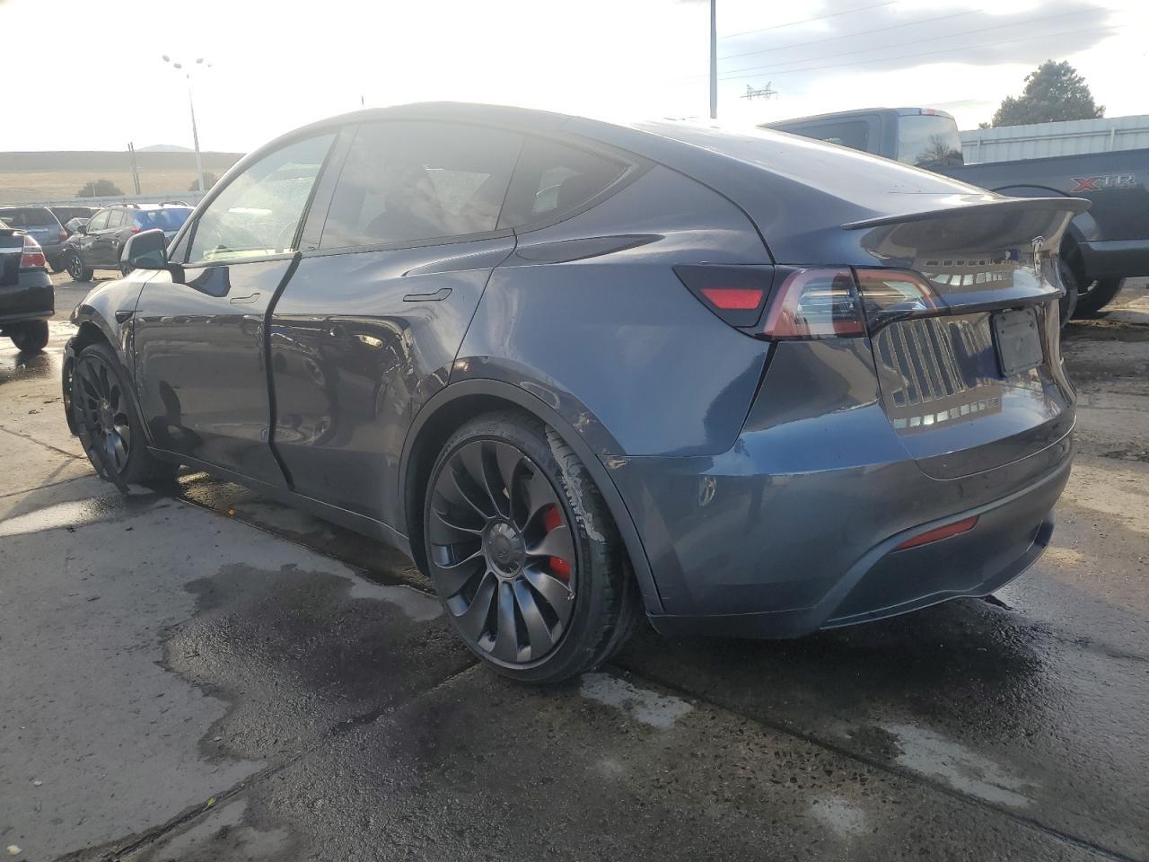 2023 TESLA MODEL Y - Фото 2