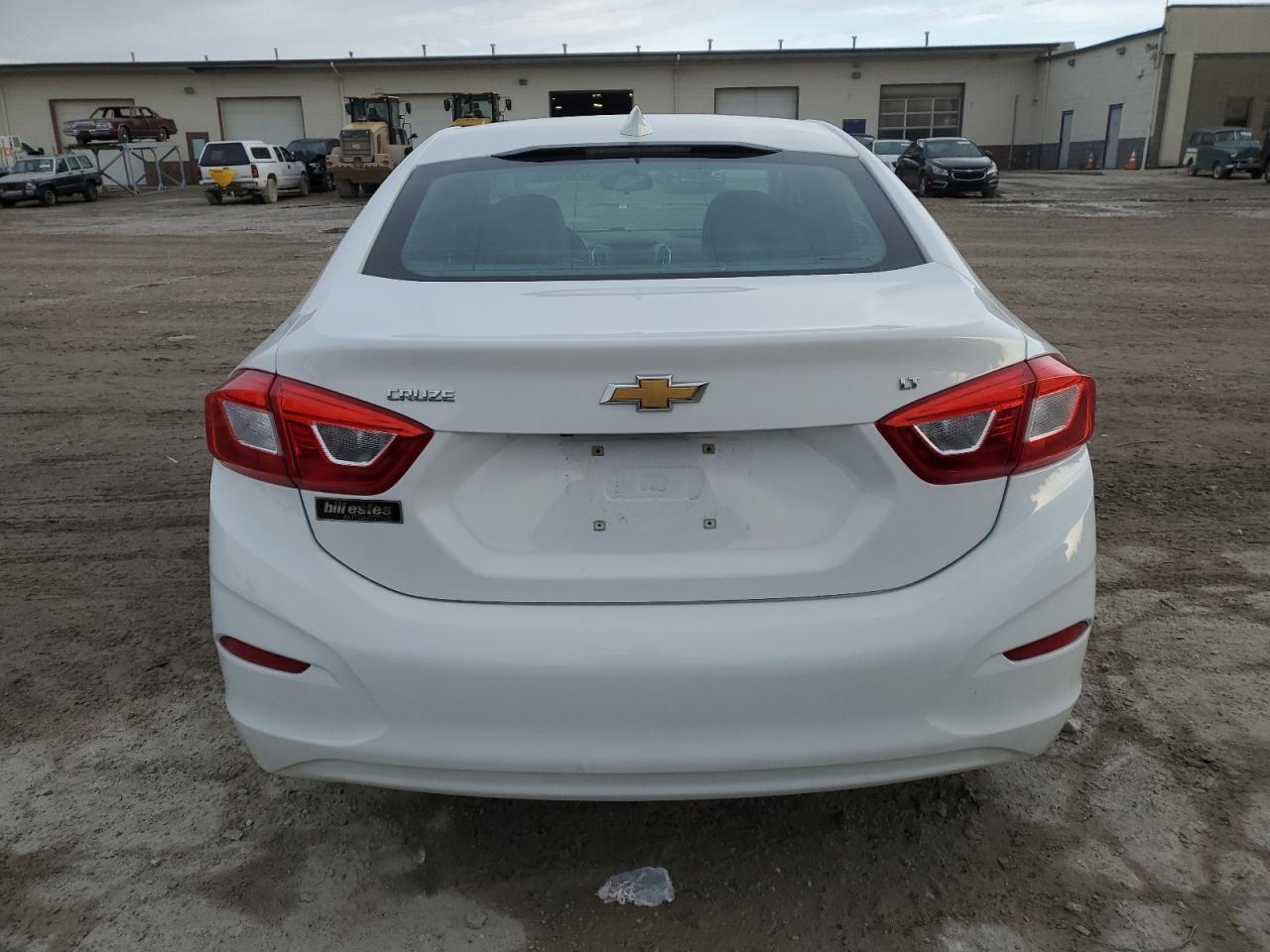 2017 CHEVROLET CRUZE LT - Image 6