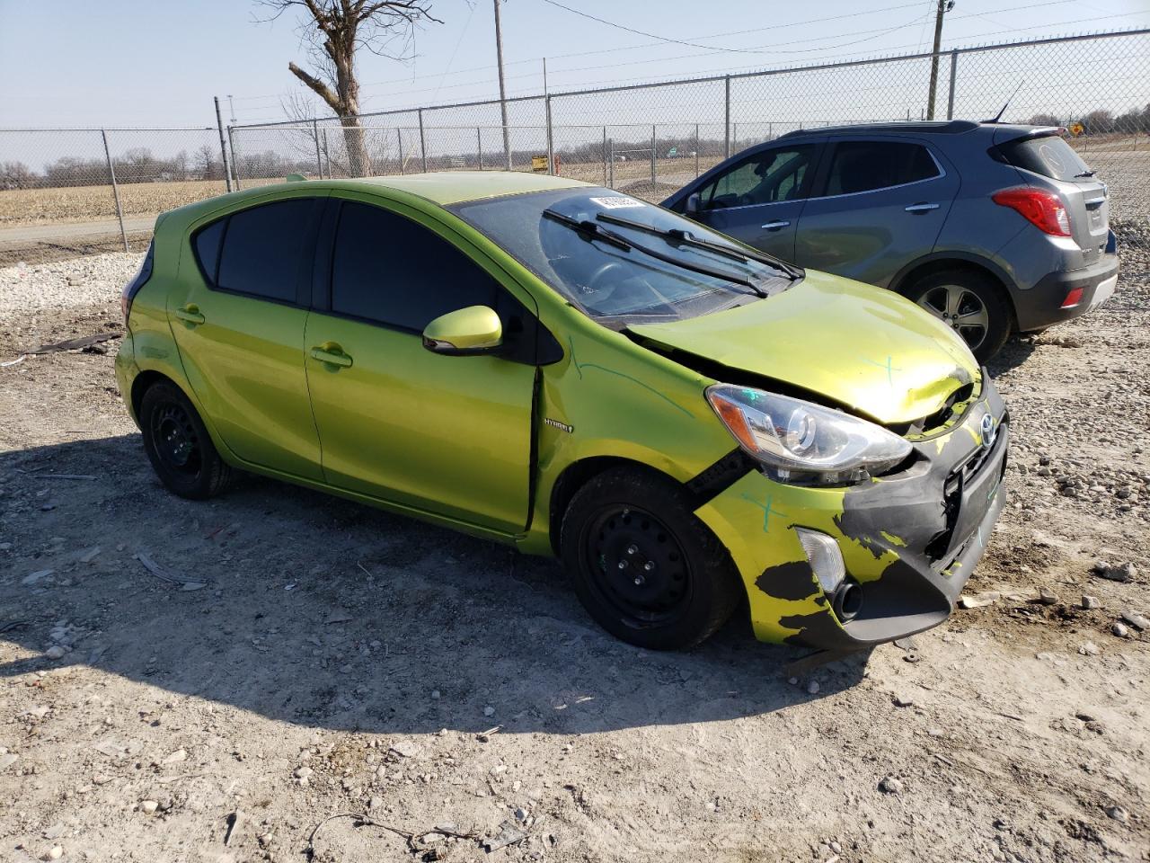 2015 TOYOTA PRIUS C - Фото 4