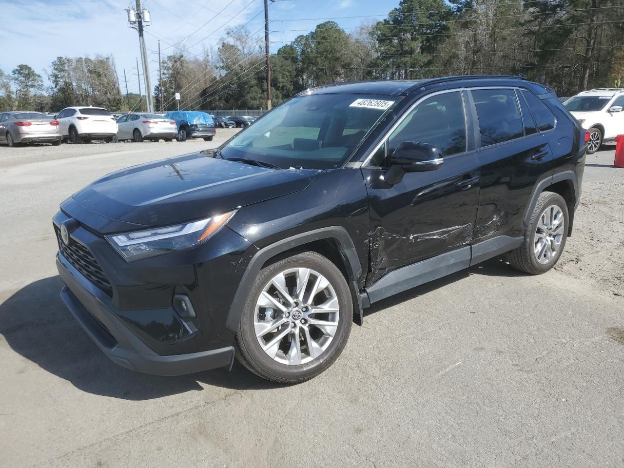 2024 TOYOTA RAV4 XLE P