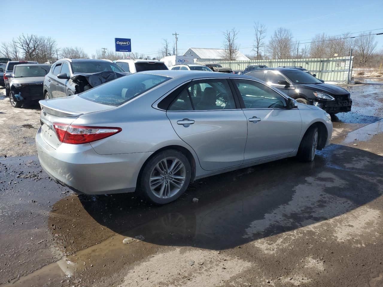 2016 TOYOTA CAMRY LE - Фото 3