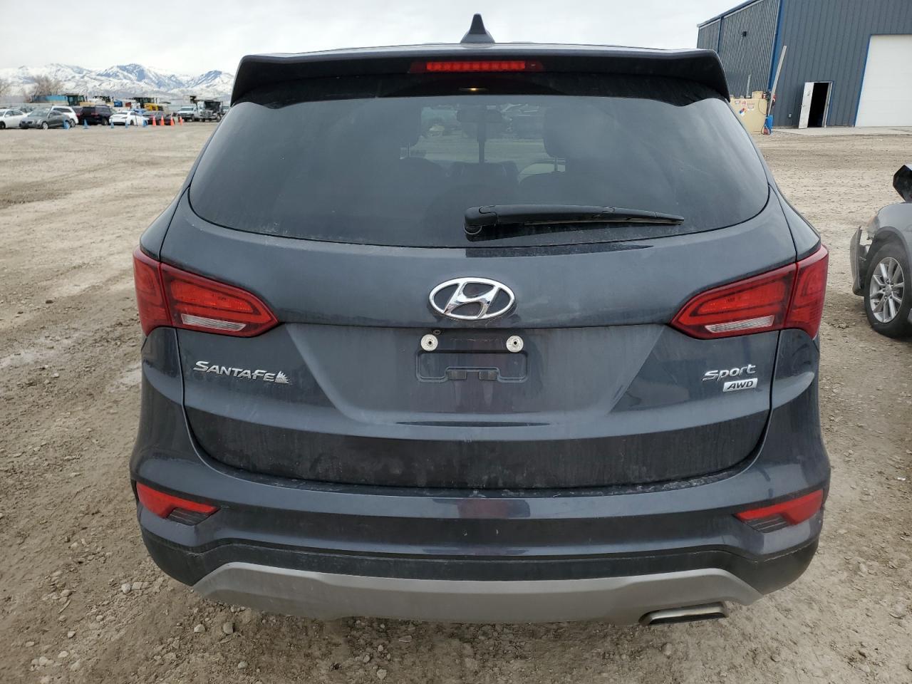 2017 HYUNDAI SANTA FE S - Image 6