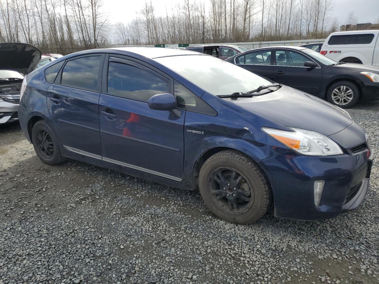 2015 TOYOTA PRIUS - Фото 4