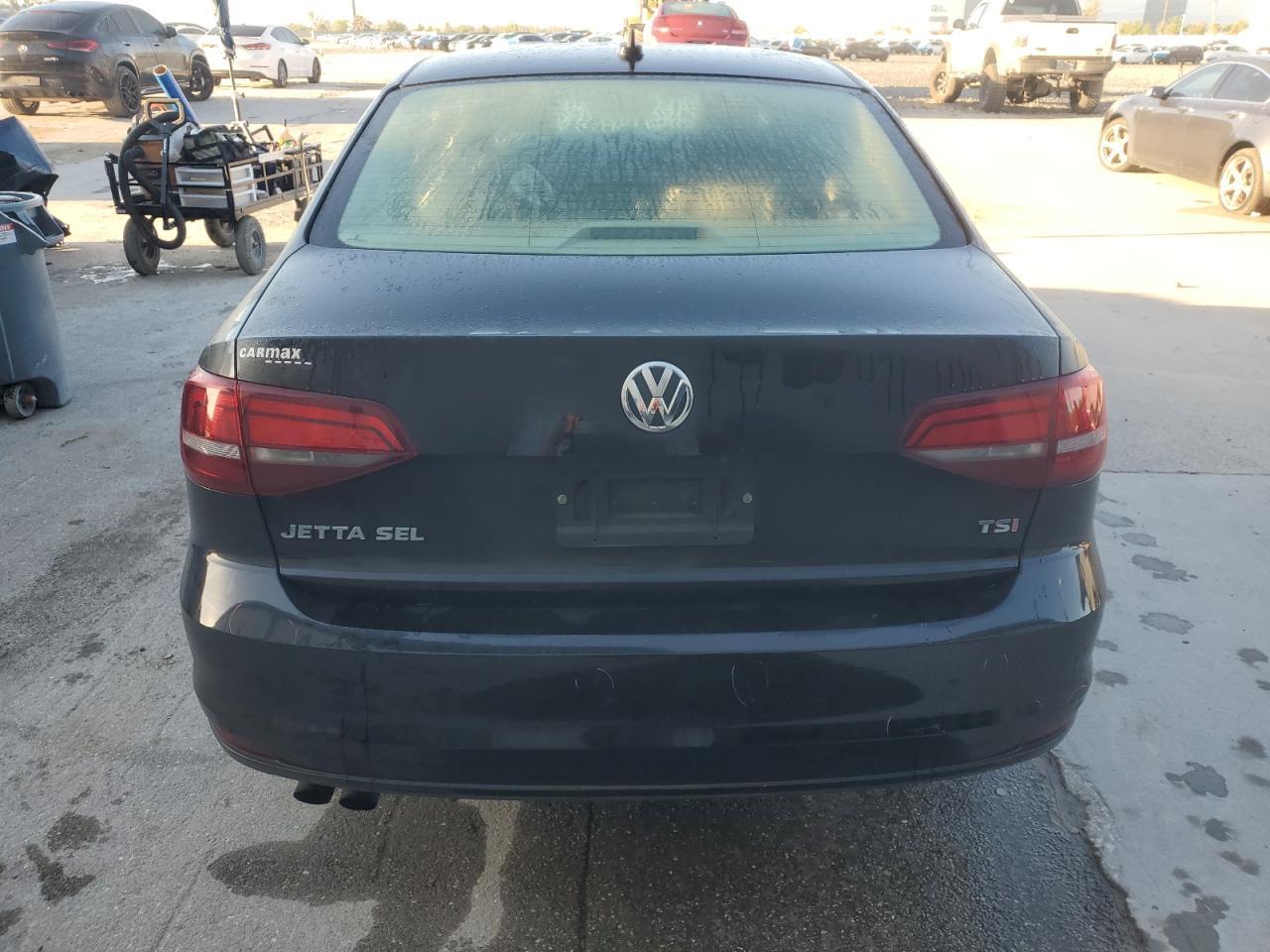 2016 VOLKSWAGEN JETTA SEL - Image 6