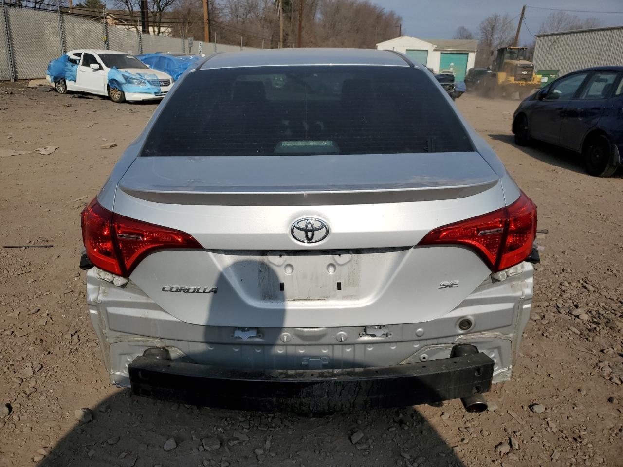 2018 TOYOTA COROLLA L - Image 6