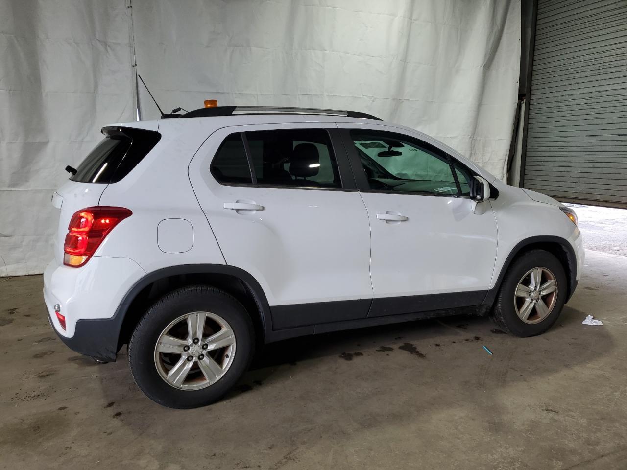 2019 CHEVROLET TRAX 1LT - Фото 3