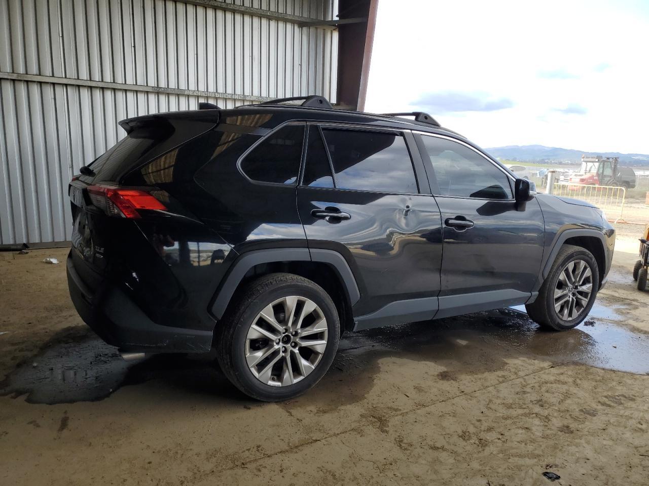 2019 TOYOTA RAV4 XLE P - Image 3