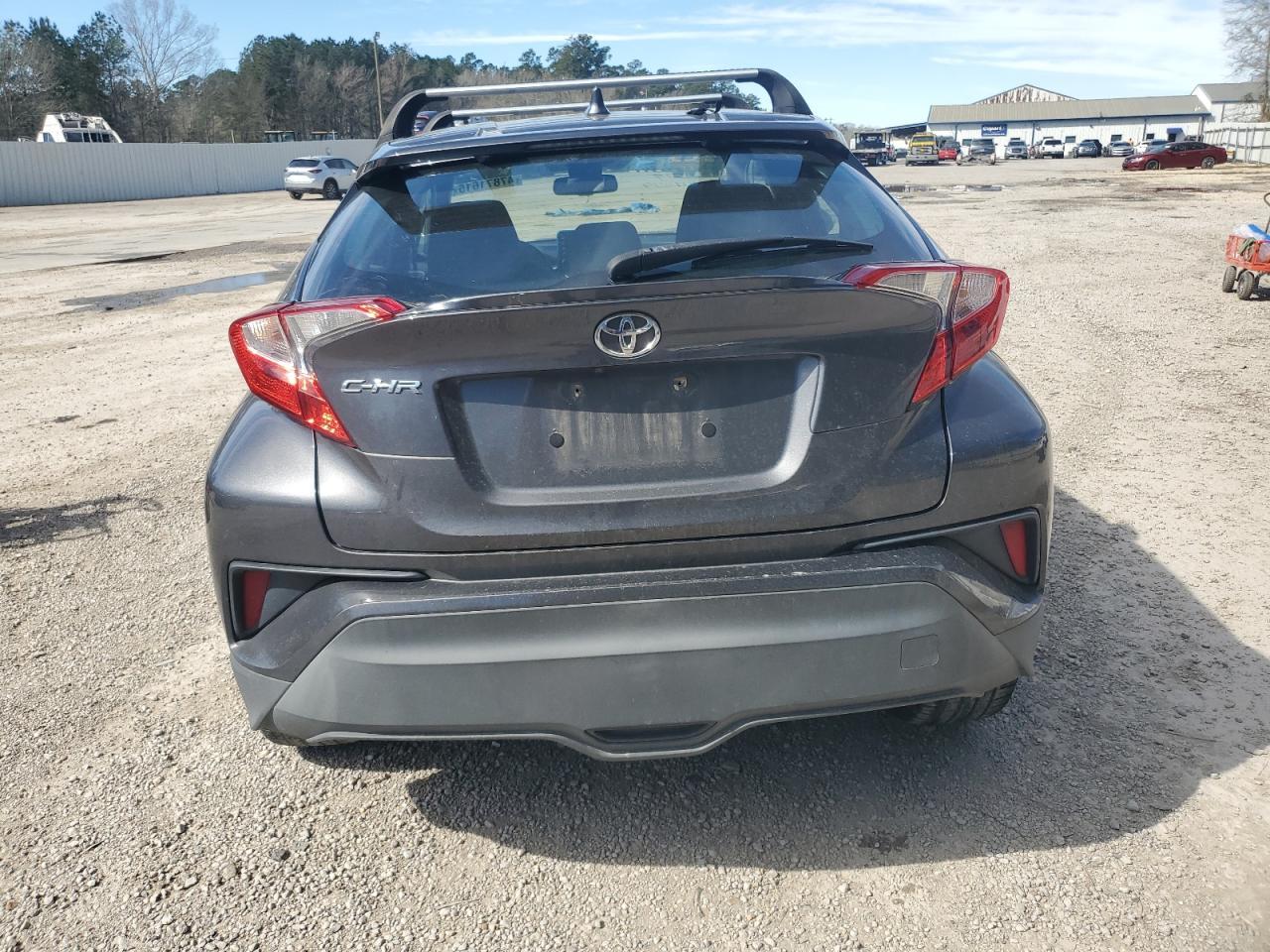 2019 TOYOTA C-HR XLE - Image 6