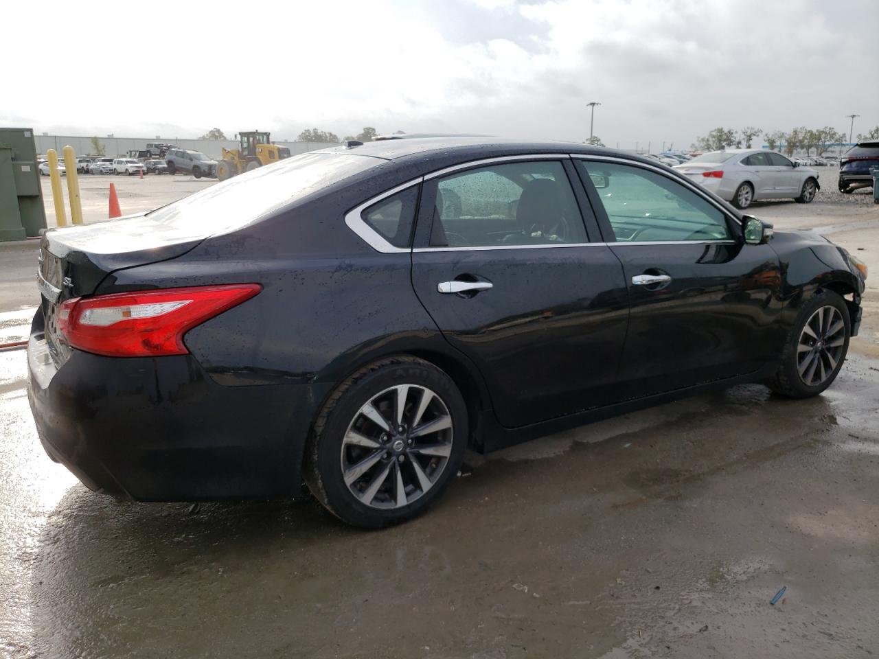 2017 NISSAN ALTIMA 2.5 - Image 3